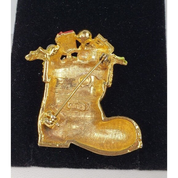 Vintage 1960's Signed ART Gold Tone Santa Boot Enamel Presents Mistletoe Brooch - Picture 9 of 12